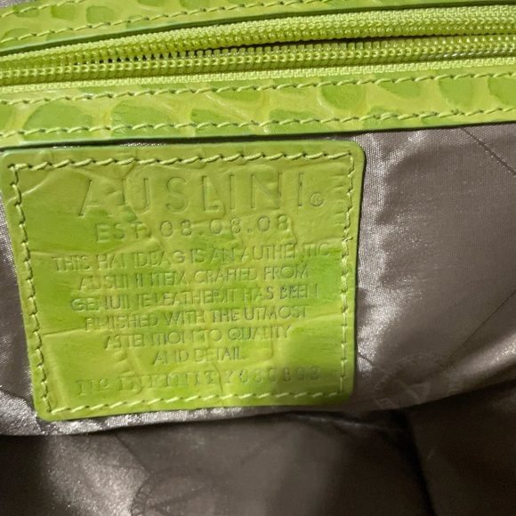 AUSLINI CANADIAN GREEN LEATHER SHOULDER BAG - Picture 5 of 7